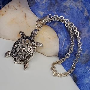 Hypoallergenic Jewelry Silver Plated Bracelet Animal Turtle Charm Pendant